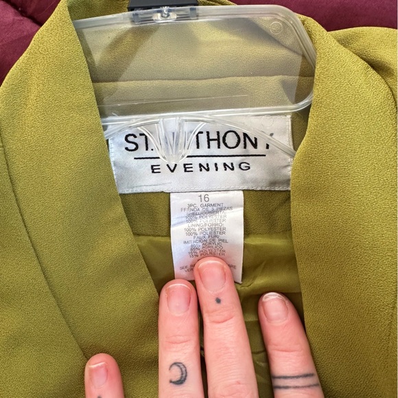 Symphony Olive Green Long Coat - Picture 3 of 3